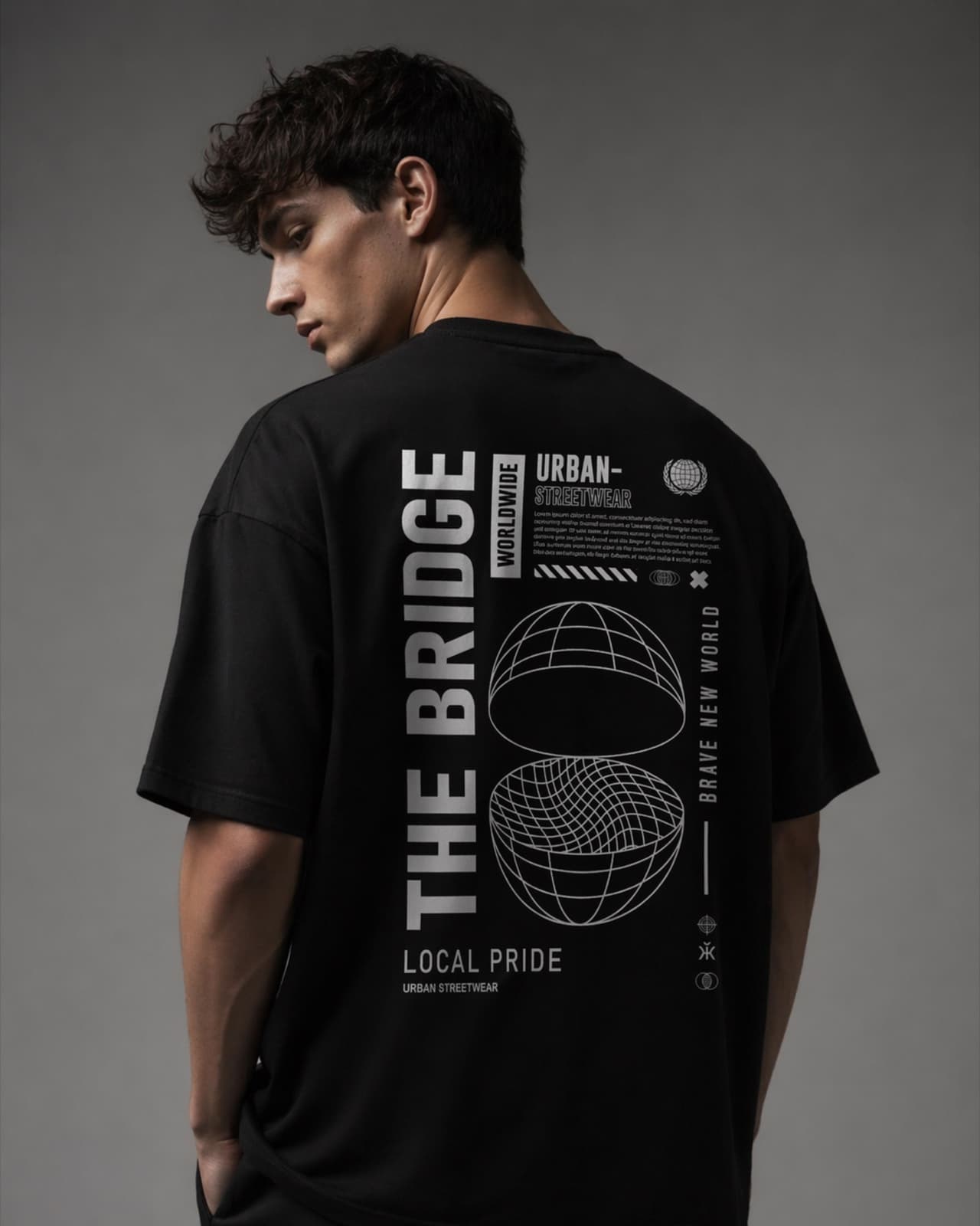 The Bridge T-shirt in black